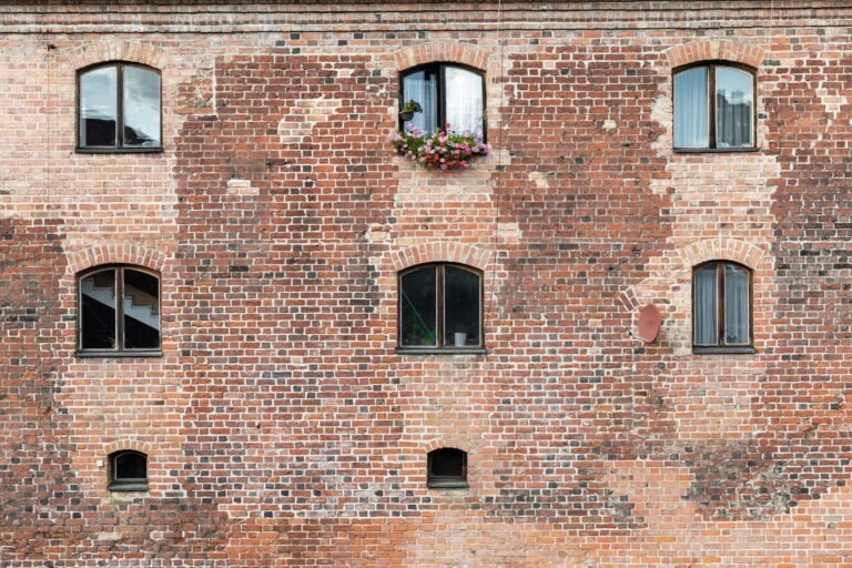 Common Brick Problems Boston Homeowners Should Fix Early