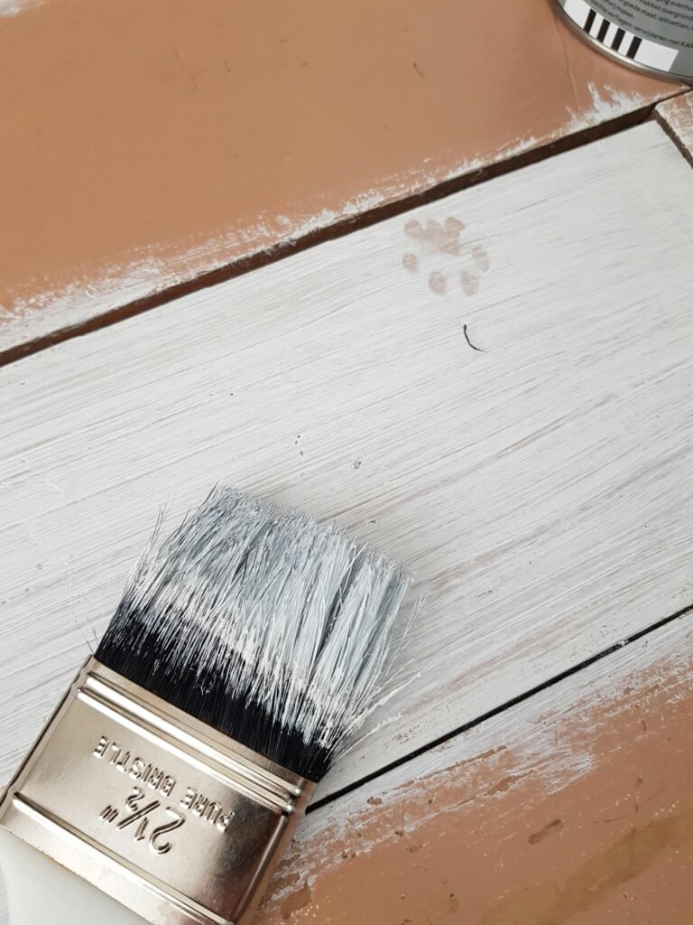 Can you paint wood with emulsion – Pro Tips