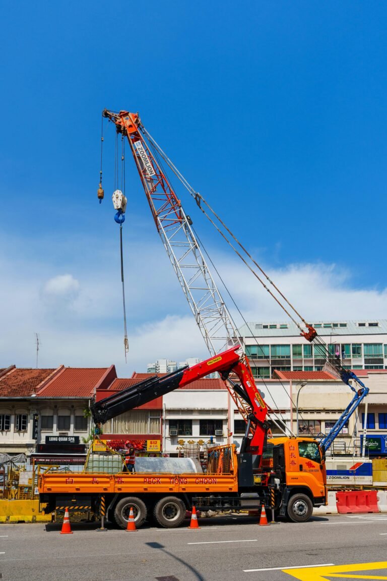 How Do Industrial Facilities Move Heavy Machinery Without Production Delays?